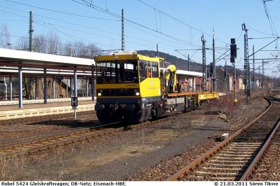 Robel-5424-Gleiskraftwagen_UEI-HBf-21032011_S-Tikwe_02_W.jpg