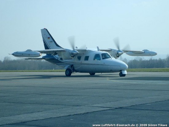 D-IAHT_MU-2P_Fly-Point_EDGE-31032009_Nr-2_S-Tikwe_W.jpg