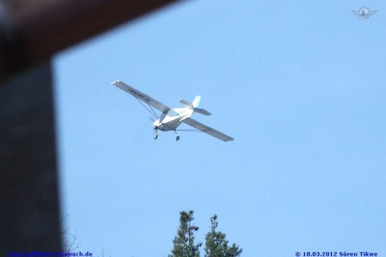 C-42_EDGE-18032012_S-Tikwe_01_W.jpg (32.59 KiB) 7454 mal betrachtet C-42_EDGE-18032012_S-Tikwe_01_W.jpg