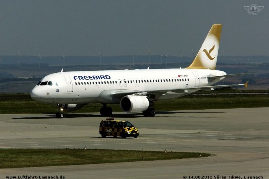 TC-FBH_A320-211_Freebird_EDDE-14082012_S-Tikwe_01_W.jpg