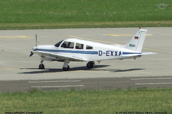 D-EXXA_PA-28-201-Arrow_RWL_EDDE-29082012_S-Tikwe_01_W.jpg