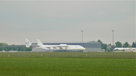 an225-a1-04.jpg