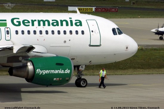 D-AHIL_A319-112_Germania_EDDE-14082013_S-Tikwe_02_W.jpg