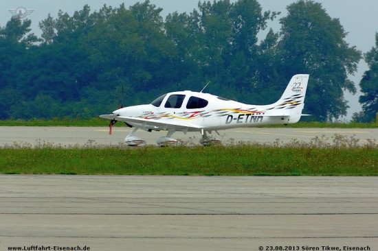 D-ETNH_SR-22-SE-Turbo_EDDE-23082013_S-Tikwe_01_W.jpg