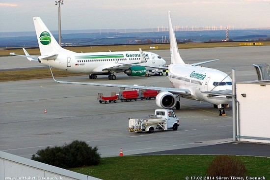 D-ABLB_B737-76J_D-AGEL_B737-75B_Germania_EDDE-17022014_S-Tikwe_01_W.jpg