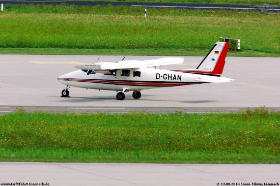 D-GHAN_Vulcanair_P68C_Geyer-Flyer_EDDE-13082014_S-Tikwe_03_W.jpg
