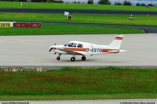 D-ESTO_ PA-28-161_Fliegerklub-Riesa_EDDE-30082014_S-Tikwe_01_W.jpg