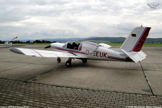 D-EEUK_SOCATA-R150-Rally_FlyPoint_EDGE-25092014_S-Tikwe_01_W.jpg (100.32 KiB) 5072 mal betrachtet D-EEUK_SOCATA-R150-Rally_FlyPoint_EDGE-25092014_S-Tikwe_01_W.jpg