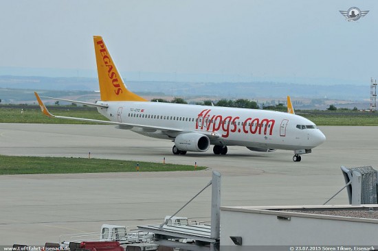 TC-CPD_B737-800_Pegasus_EDDE-23072015_S-Tikwe_01_W.jpg (102.2 KiB) 6723 mal betrachtet TC-CPD_B737-800_Pegasus_EDDE-23072015_S-Tikwe_01_W.jpg