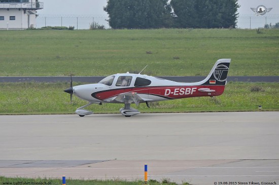 D-ESBF_SR-22-GTS_EDDE-19082015_S-Tikwe_01_W.jpg