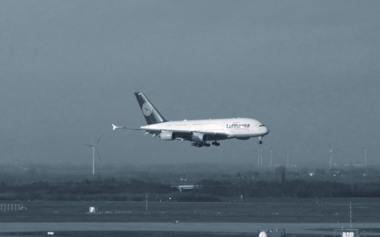 f LEJ A380_06_B.jpg
