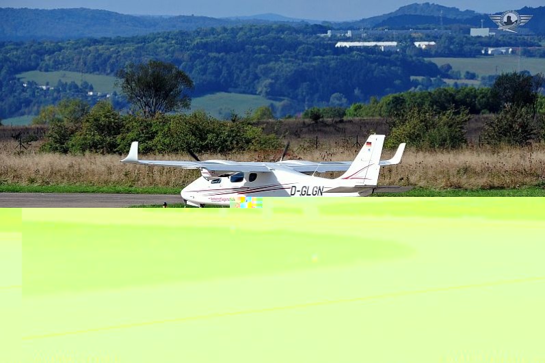 D-GLGN_Tecnam-P2006T_LGM_EDGE-09102016_S-Tikwe_05_W.jpg (148.39 KiB) 11534 mal betrachtet D-GLGN_Tecnam-P2006T_LGM_EDGE-09102016_S-Tikwe_05_W.jpg