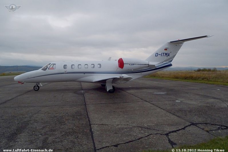 D-ITMA_Cessna-C525a-Citationjet-2plus_Triple-Alpha-Aviation_EDGE-15102012_02_W.jpg (73.06 KiB) 3954 mal betrachtet D-ITMA_Cessna-C525a-Citationjet-2plus_Triple-Alpha-Aviation_EDGE-15102012_02_W.jpg