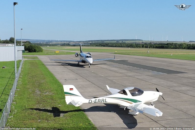 D-ERRL_D-CKJE_EDGE-28082017_S-Tikwer_01_W.jpg (133.46 KiB) 21208 mal betrachtet D-ERRL_D-CKJE_EDGE-28082017_S-Tikwer_01_W.jpg