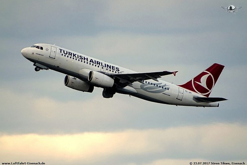 TC-JPI_A320-232_Turkish Airlines_LEJ-23072017_S-Tikwe_03_W.jpg