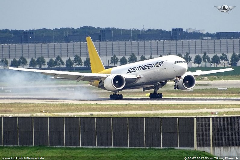 N775SA_B777-200F_Southern_Air_LEJ-30072017_S-Tikwe_01_W.jpg