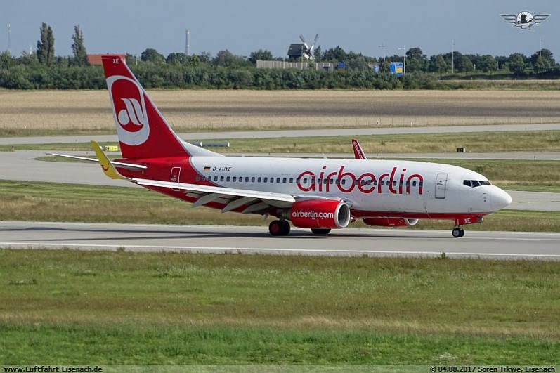 D-AHXE_B737-7K5_Air-Berlin(TUI)_LEJ-04082017_S-Tikwe_01_W.jpg