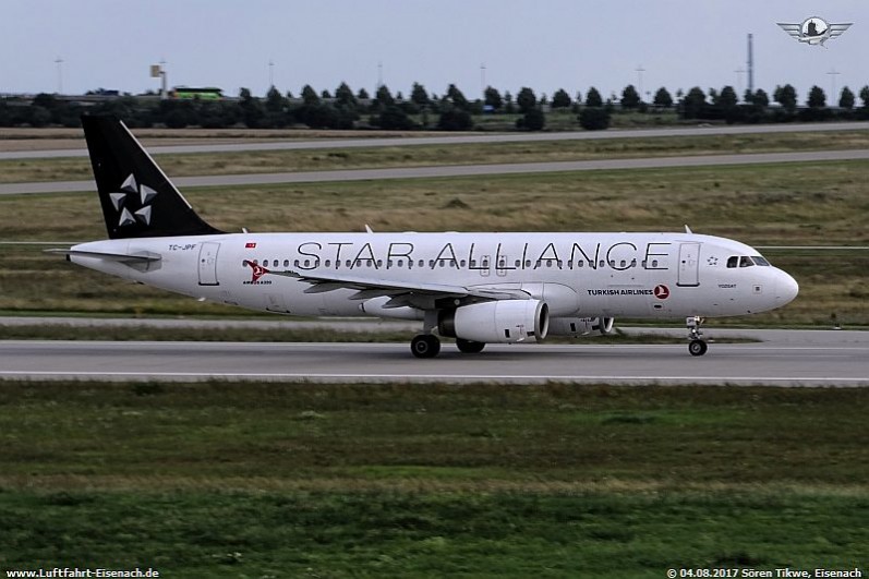 TC-JPF_A320-232_Turkish-Airlines_LEJ-04082017_S-Tikwe_06_W.jpg