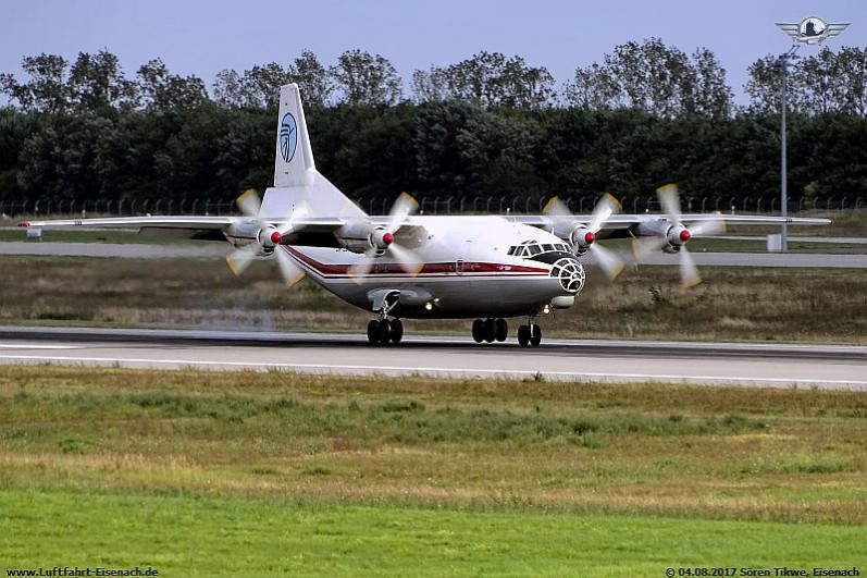 UR-CGW_AN-12BP_Ukraine-Air-Alliance_LEJ-04082017_S-Tikwe_08_W.jpg