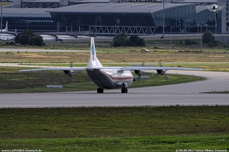 UR-CGW_AN-12BP_Ukraine-Air-Alliance_LEJ-04082017_S-Tikwe_13_W.jpg