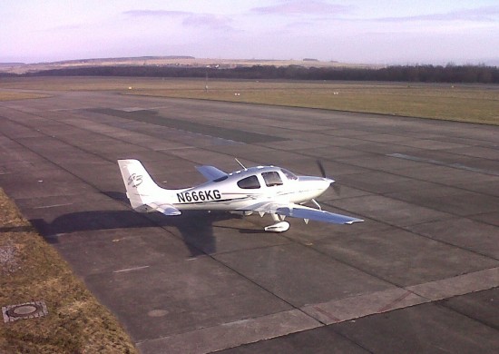 Cirrus SR-22 G3.jpg